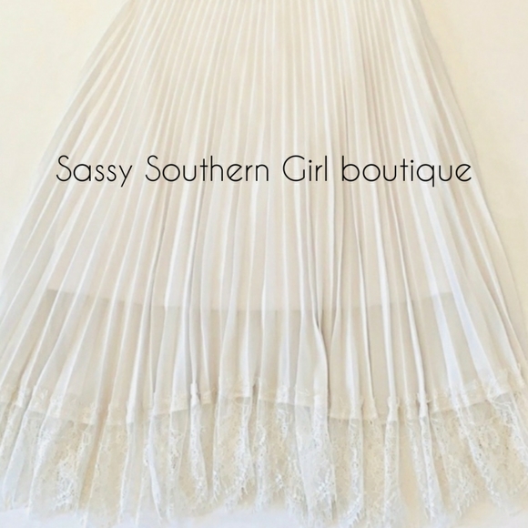 🆕⭐ Country boho White lace skirt - Picture 4 of 8